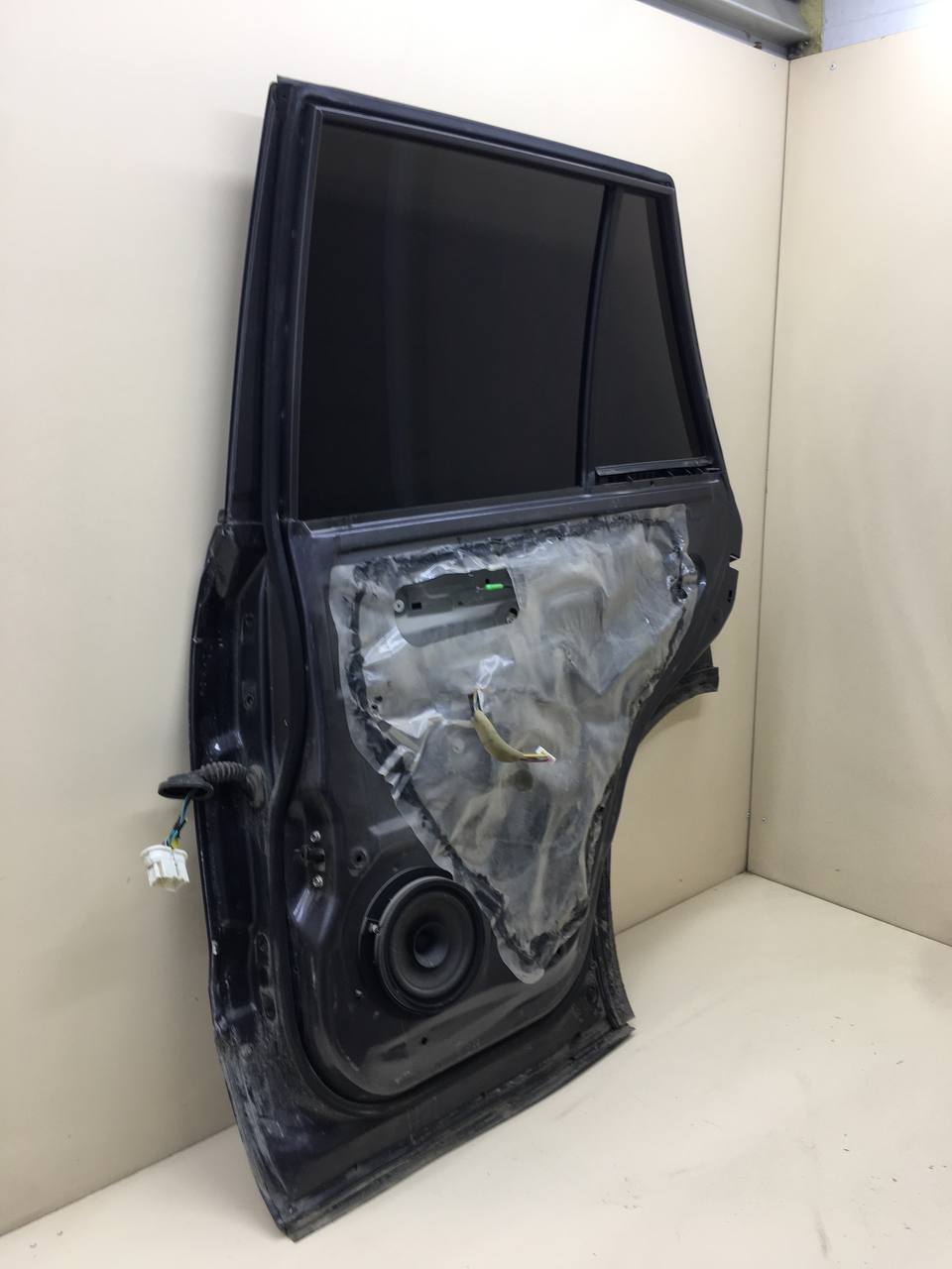 Дверь задняя правая Suzuki Grand Vitara 2005-2015 Дверь задняя правая Suzuki Grand Vitara 2005-2015