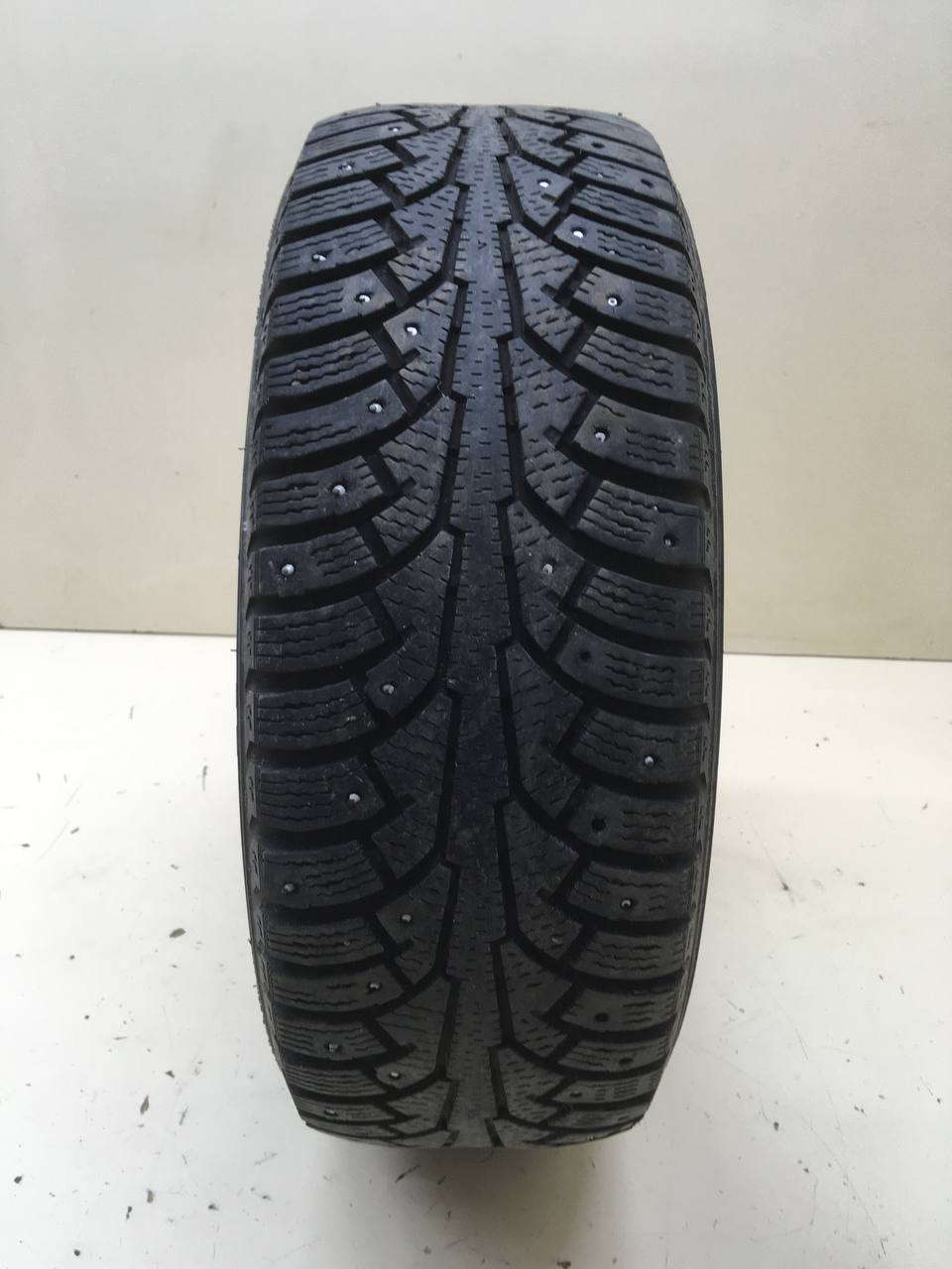 Шины R15 Зимние шипованные Nokian Nordman 5