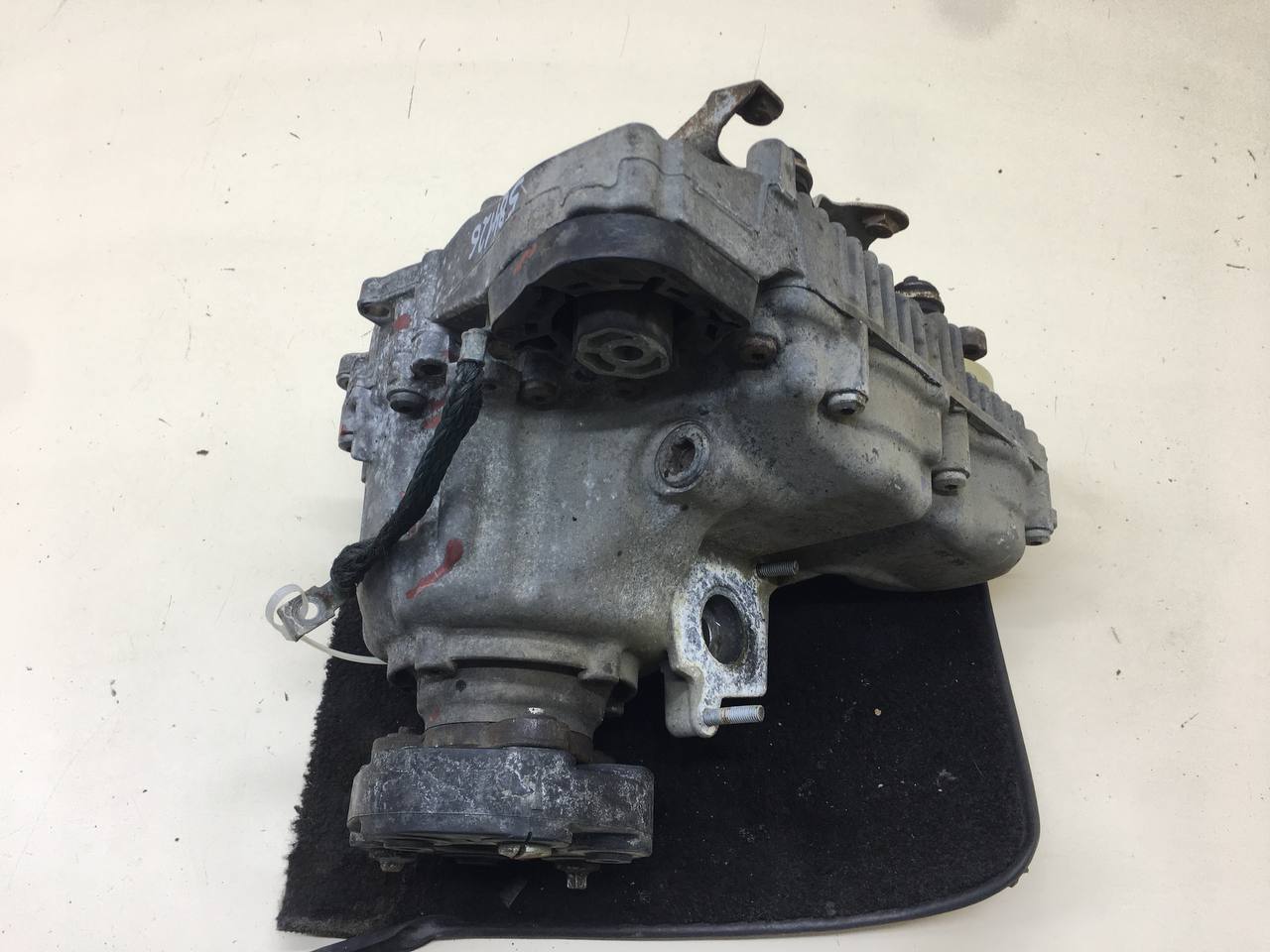 Коробка раздаточная BMW 7-Series F01,F02  2008-2015