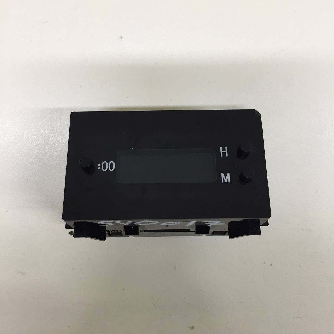 Часы Toyota Corolla E180 2013-2019 Часы Toyota Corolla E180 2013-2019