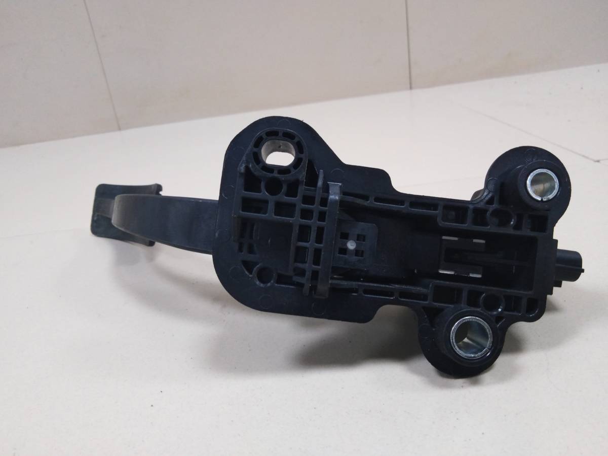 Педаль газа Mitsubishi Lancer X (CX, CY)  2007>