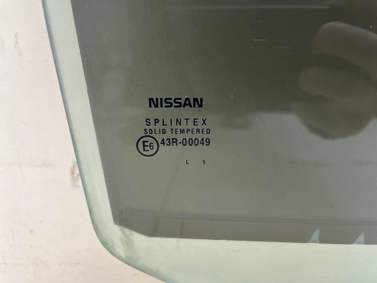 Стекло двери задней правой Nissan Primera (P12) 2002-2007