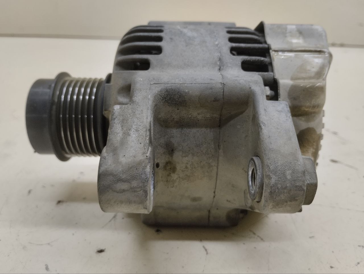 Генератор Toyota Land Cruiser Prado (J150) 2009-2022 Генератор Toyota Land Cruiser Prado (J150) 2009-2022