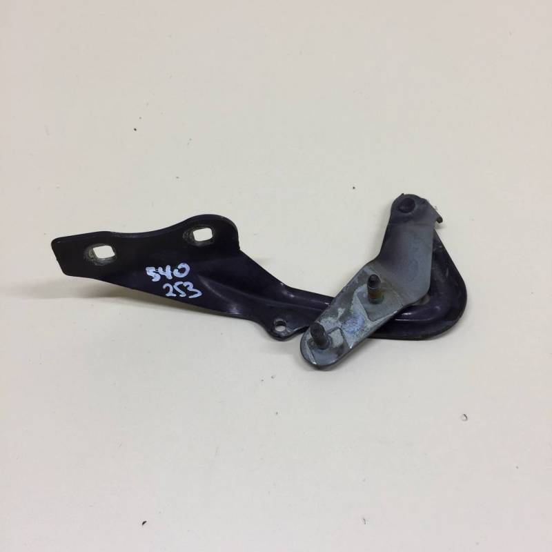 Петля капота правая Ford Focus 2 (DB) 2008-2011 Петля капота правая Ford Focus 2 (DB) 2008-2011