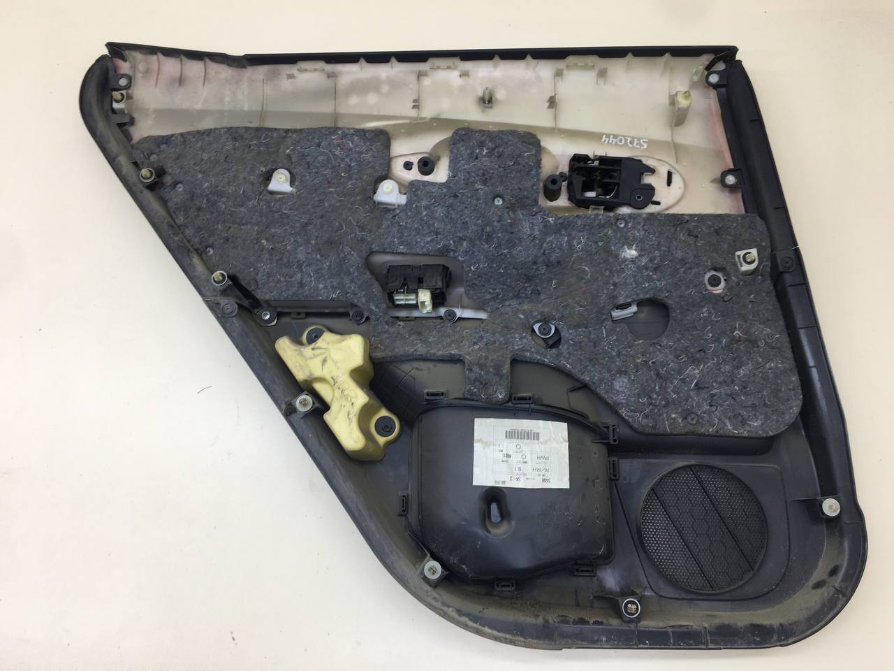 Обшивка двери задней правой Toyota Auris (E150) 2006-2012
