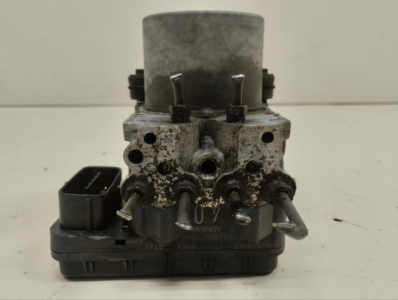 Блок ABS (насос) Toyota Rav 4 (A30) 2006-2013