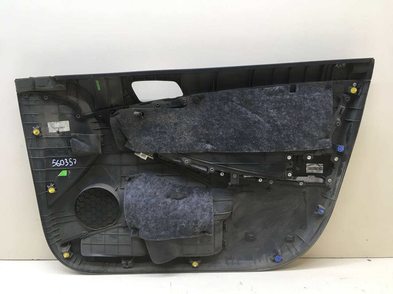 Обшивка двери передней левой Hyundai Solaris (RB) 2010-2017 Обшивка двери передней левой Hyundai Solaris (RB) 2010-2017
