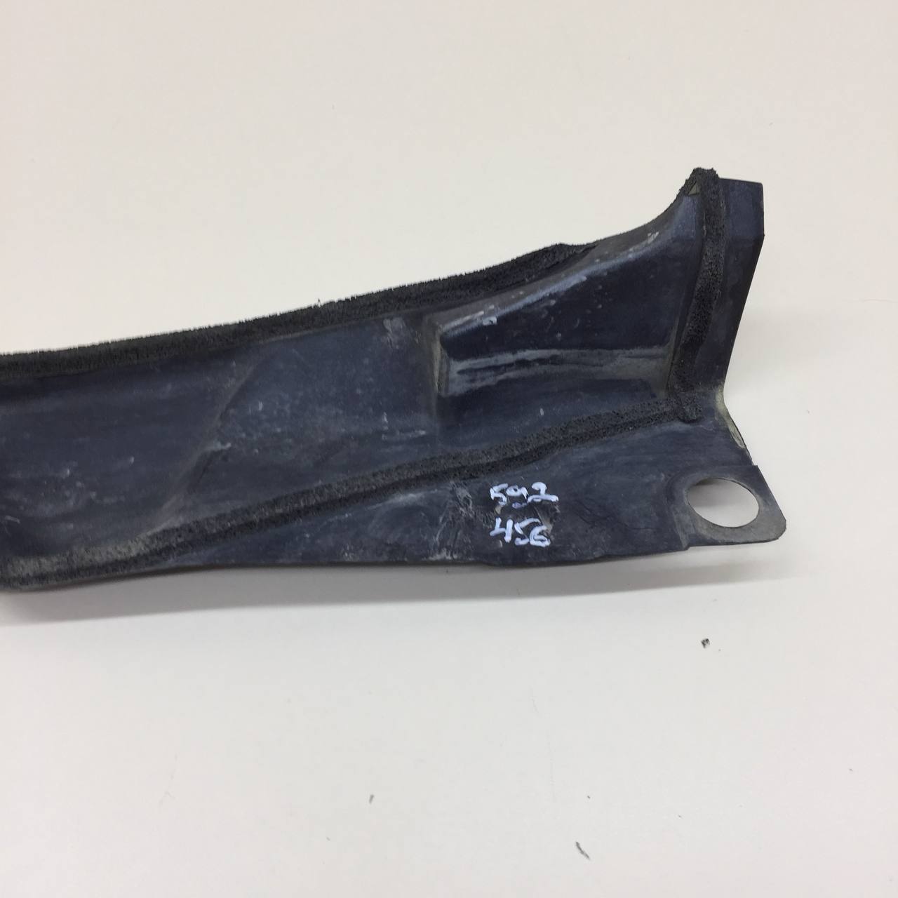 Пыльник (кузов наружные) Toyota Corolla E120 2001-2007 Пыльник (кузов наружные) Toyota Corolla E120 2001-2007