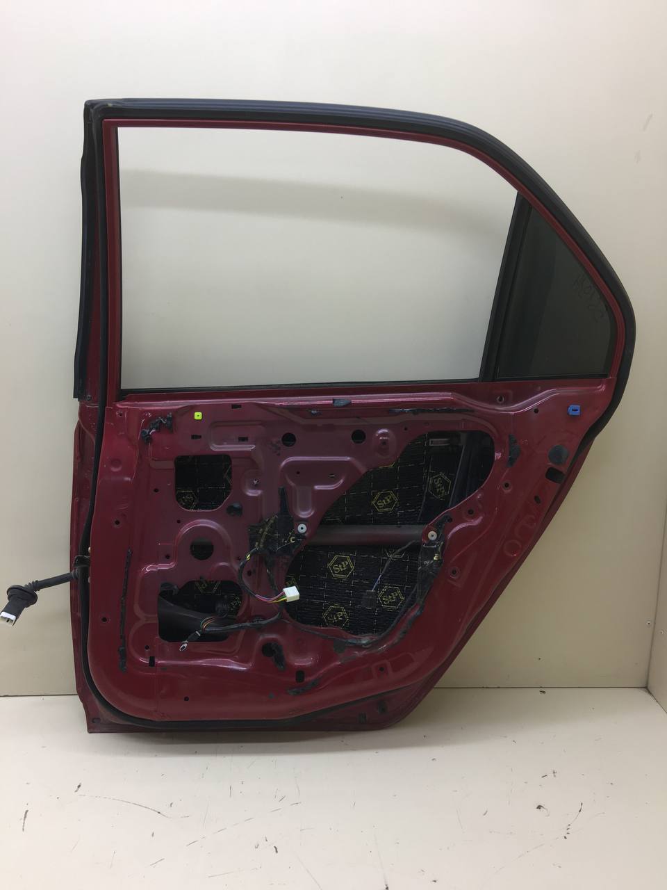 Дверь задняя правая Mitsubishi Lancer 9 (CS/Classic) 2000-2011 Дверь задняя правая Mitsubishi Lancer 9 (CS/Classic) 2000-2011