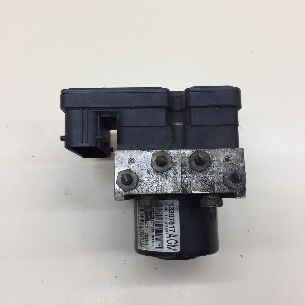 Блок ABS (насос) Chevrolet Cruze (J300) 2009-2016