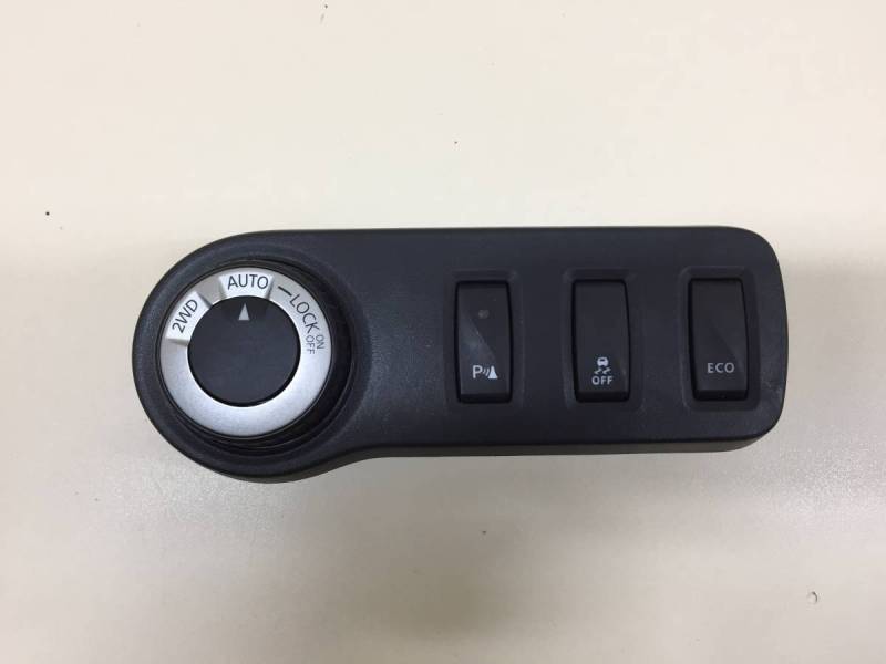 Блок кнопок Nissan Terrano (D10) 2014>