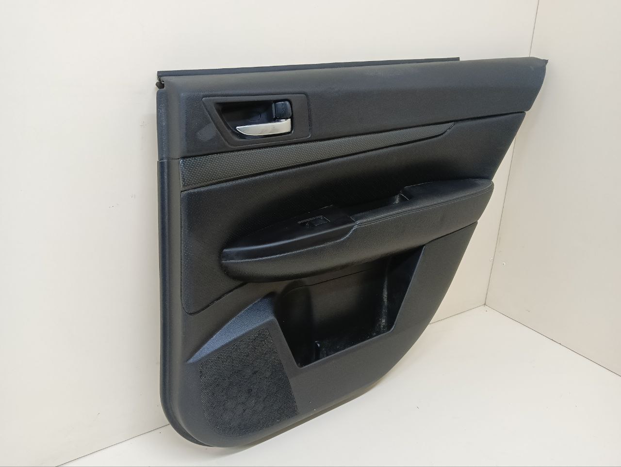 Обшивка двери задней правой Subaru Legacy (B14) 2010-2015