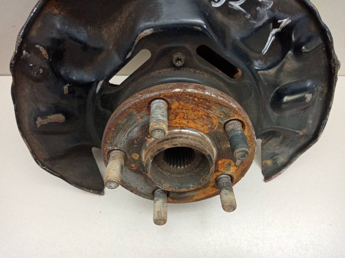 Кулак поворотный передний правый Toyota Allion (T240) 2001-2007 Кулак поворотный передний правый Toyota Allion (T240) 2001-2007
