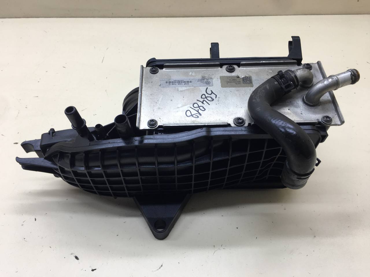 Коллектор впускной Volkswagen Jetta (A6) 2010-2019 Коллектор впускной Volkswagen Jetta (A6) 2010-2019