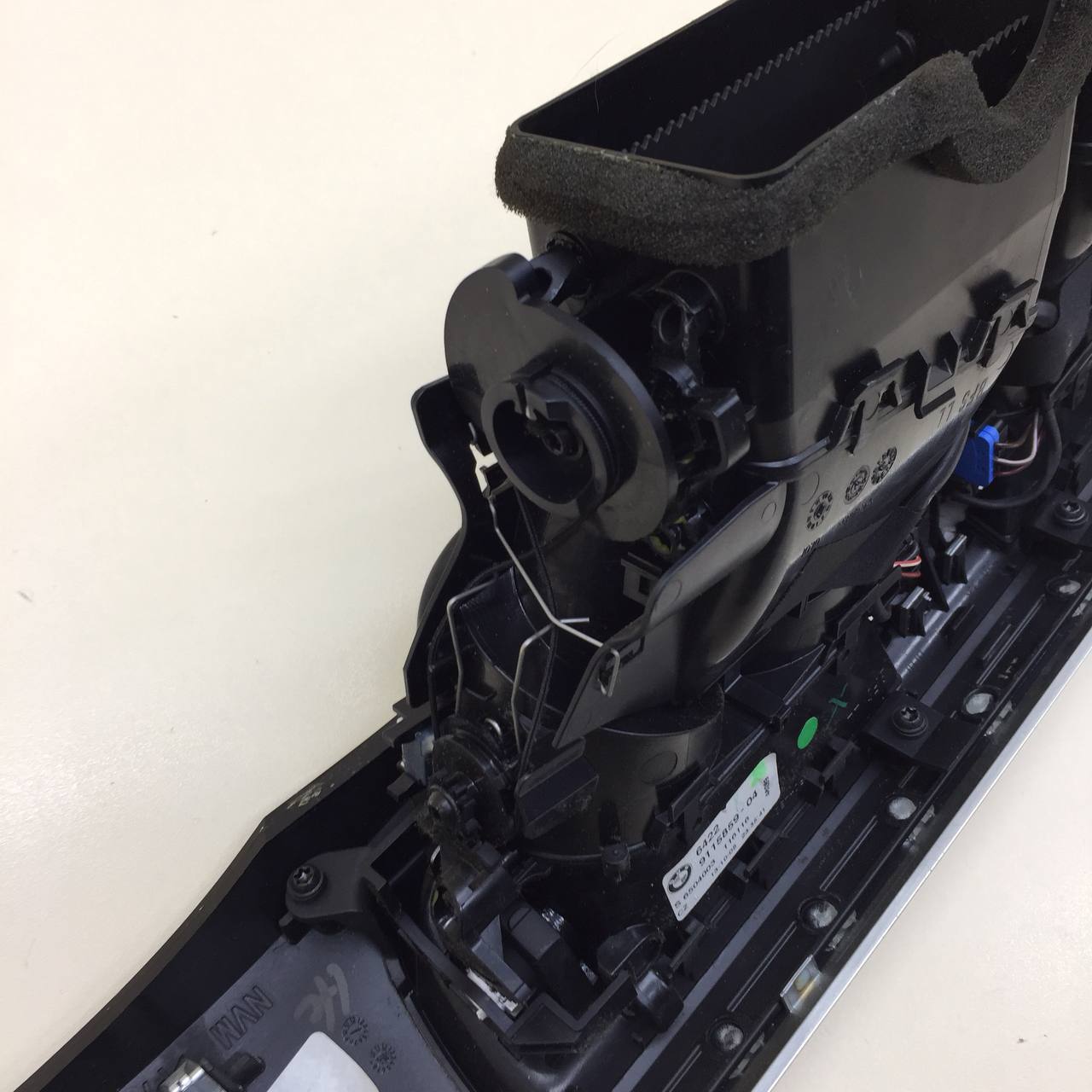 Дефлектор воздушный BMW 7-Series F01,F02  2008-2015