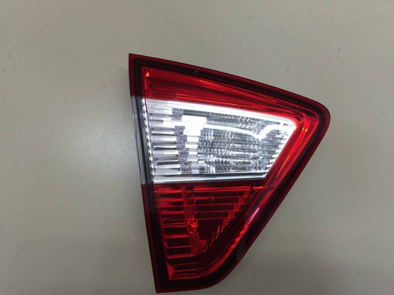 Фонарь задний внутренний левый Nissan Terrano (D10) 2014>