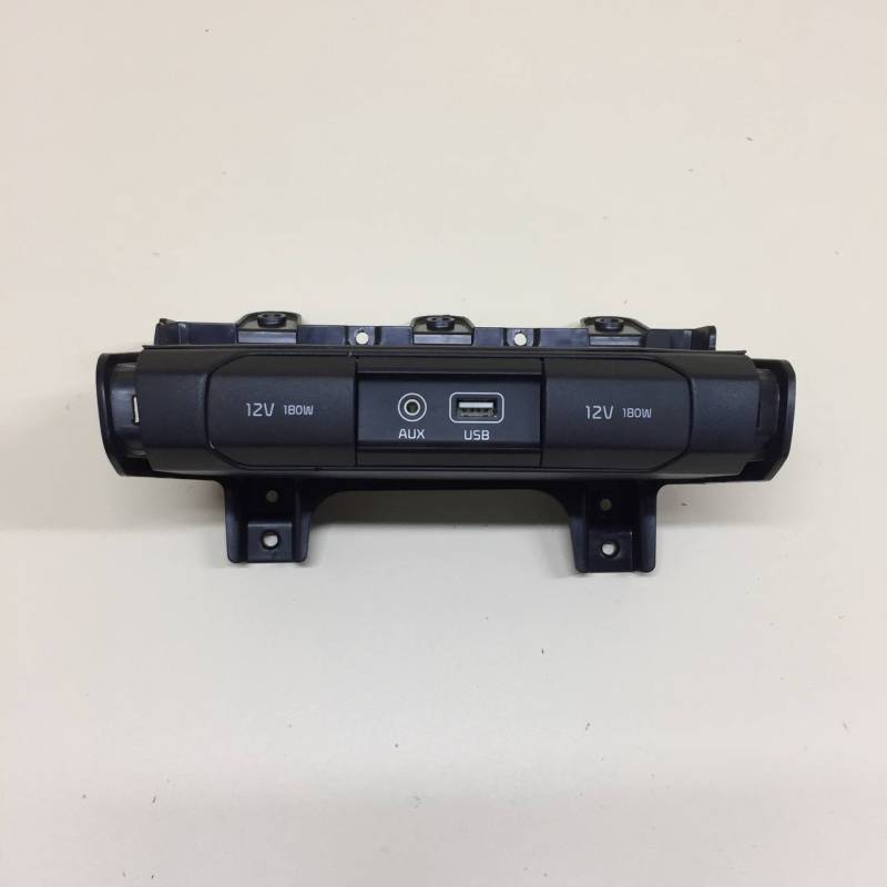 Разъем (USB AUX) Kia Cerato (BD) 2018-2022 Разъем (USB AUX) Kia Cerato (BD) 2018-2022