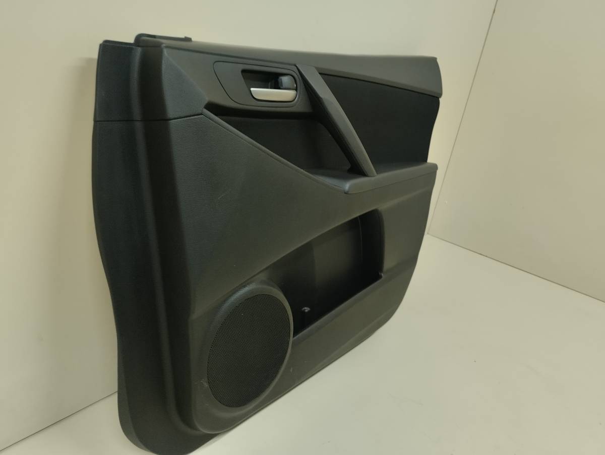 Обшивка двери передней правой Mazda Mazda 3 (BL) 2009-2013