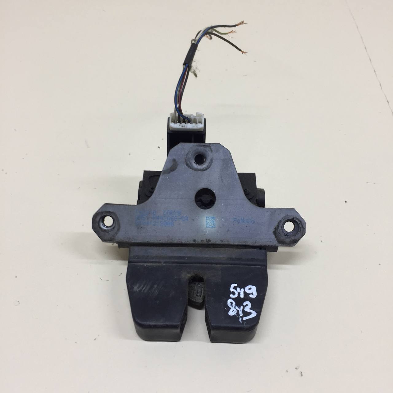 Замок багажника Ford Focus 2 (DB) 2008-2011 Замок багажника Ford Focus 2 (DB) 2008-2011