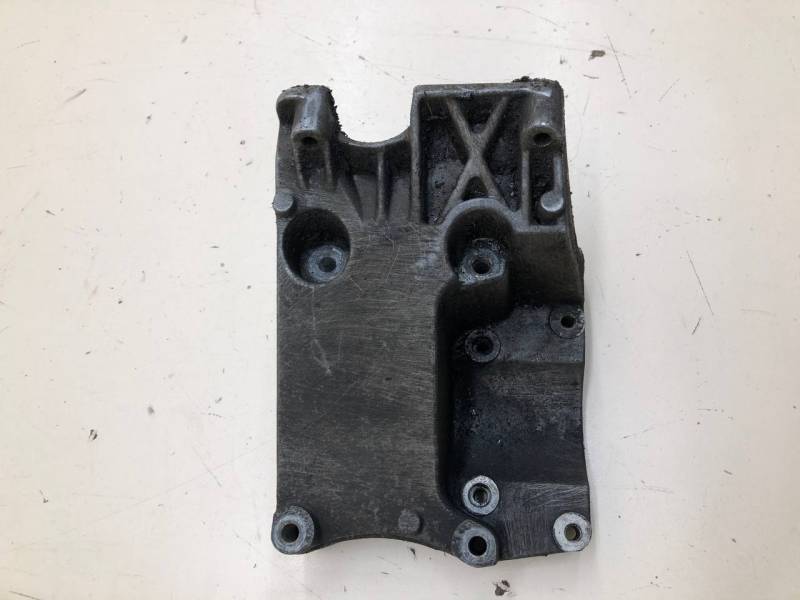 Кронштейн кондиционера Ford Focus 2 (DB) 2008-2011