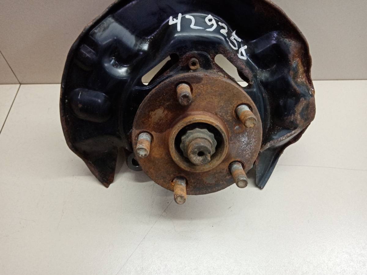 Кулак поворотный передний левый Toyota Allion (T240) 2001-2007 Кулак поворотный передний левый Toyota Allion (T240) 2001-2007