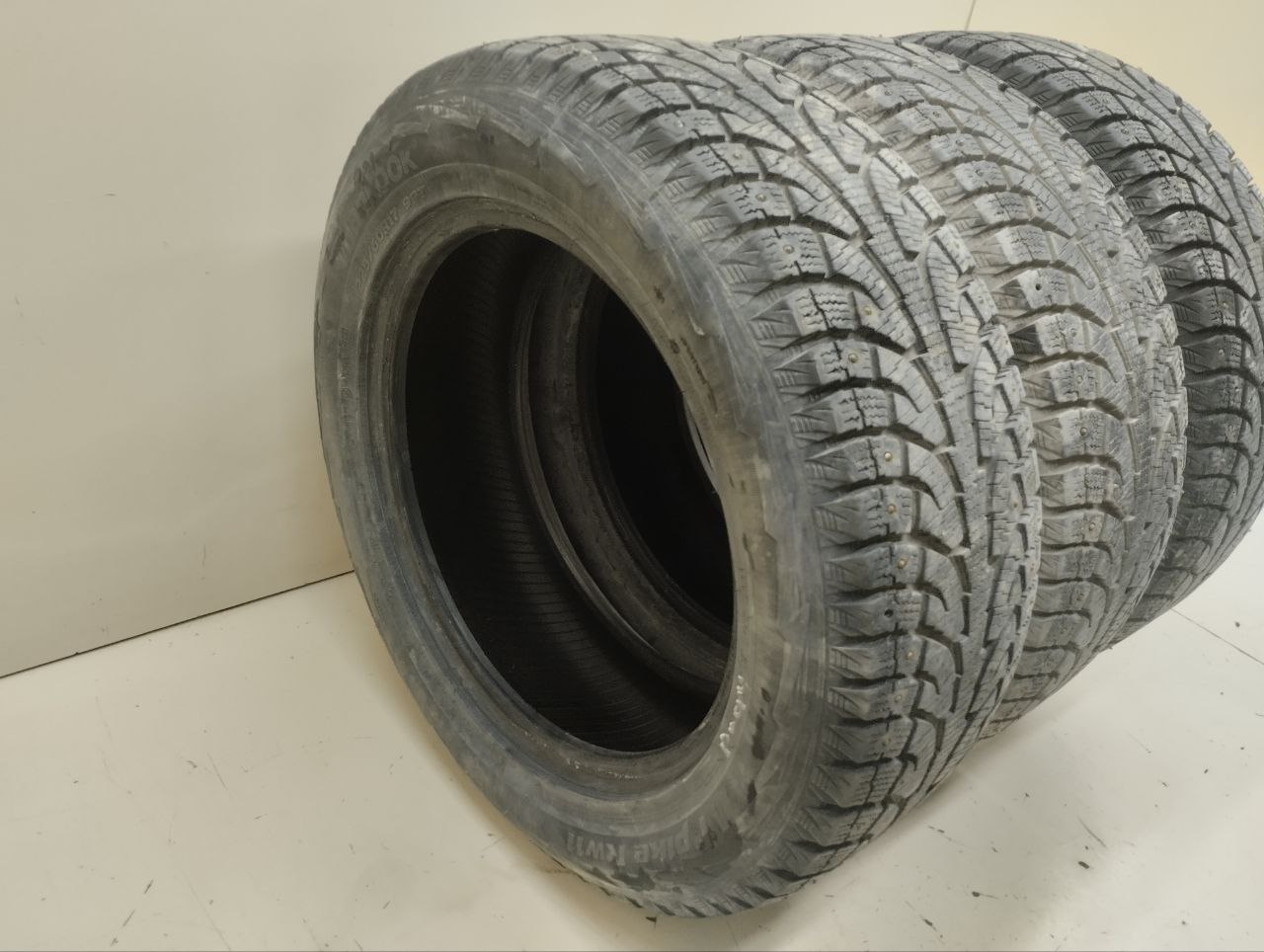 Шины R17 Зимние шипованные HANKOOK