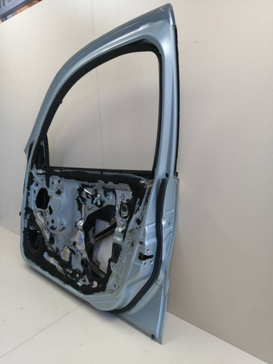 Дверь передняя правая Nissan Almera Classic (B10) 2006-2013