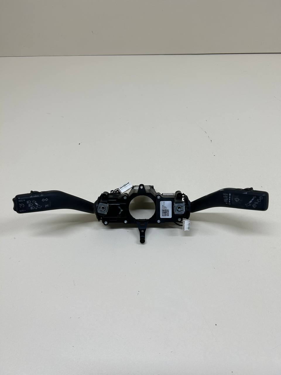 Переключатель подрулевой в сборе Volkswagen Tiguan (5N1) 2007-2011 Переключатель подрулевой в сборе Volkswagen Tiguan (5N1) 2007-2011