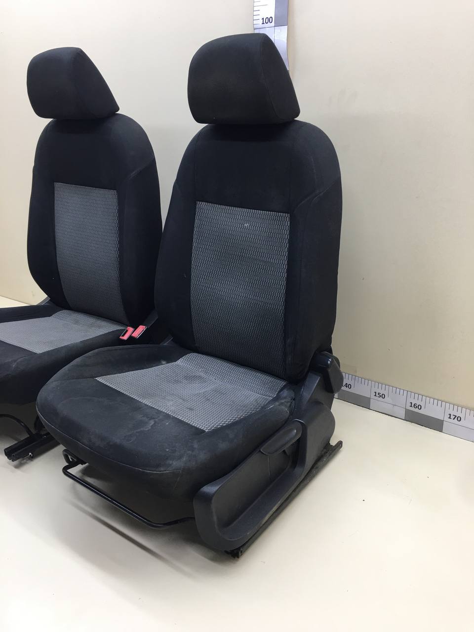 Сиденье (комплект) Volkswagen Polo (MK5) 2011-2020 Сиденье (комплект) Volkswagen Polo (MK5) 2011-2020