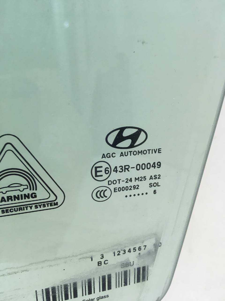 Стекло двери передней левой Hyundai Tucson (TL) 2015-2021