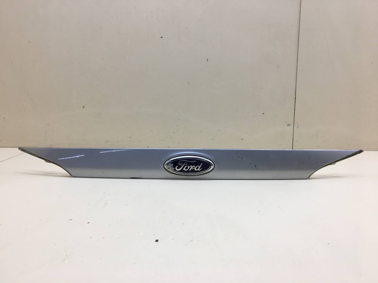Накладка крышки багажника Ford Focus 3 2011>