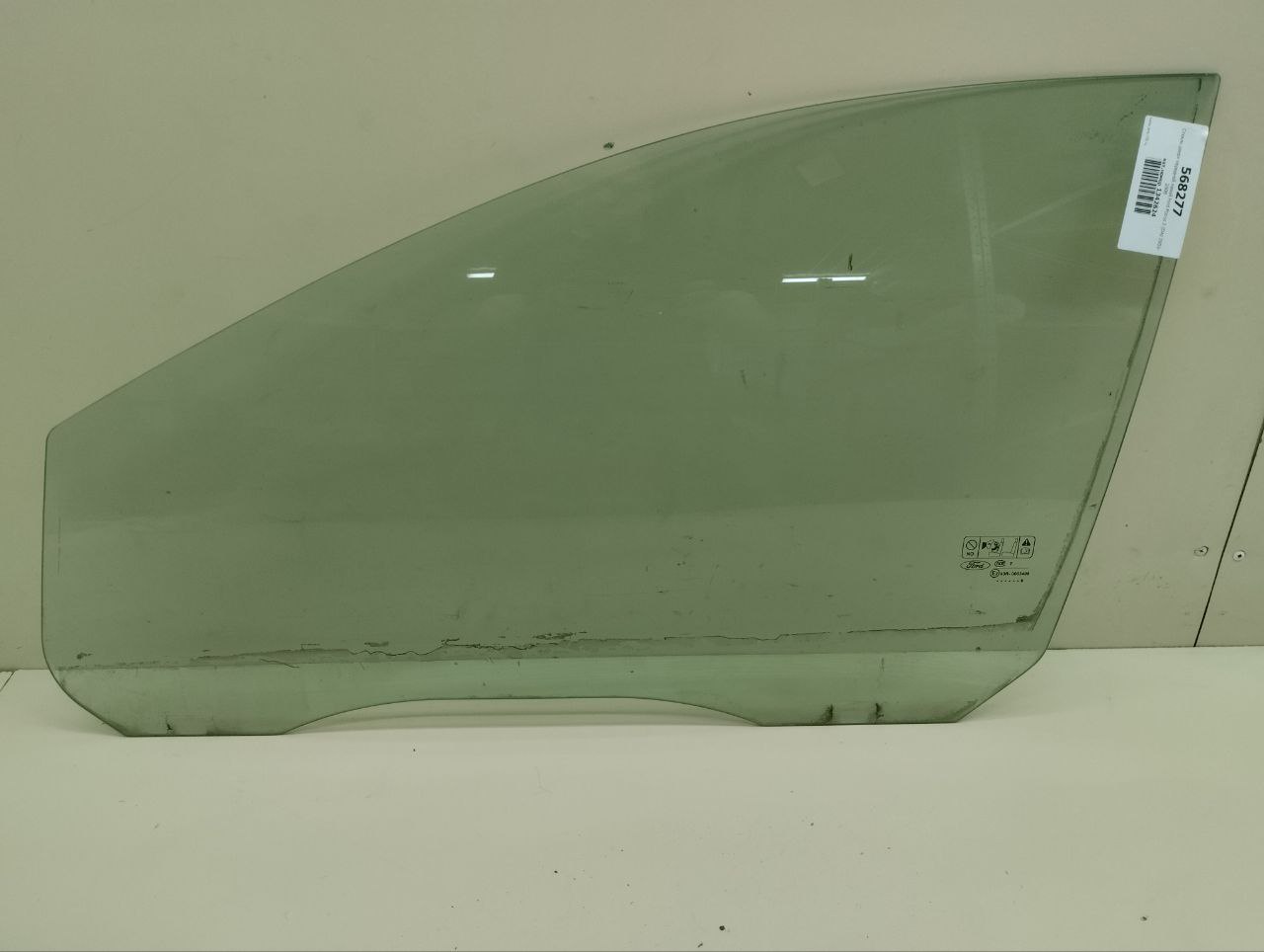 Стекло двери передней левой Ford Focus 2 (DA) 2005-2008