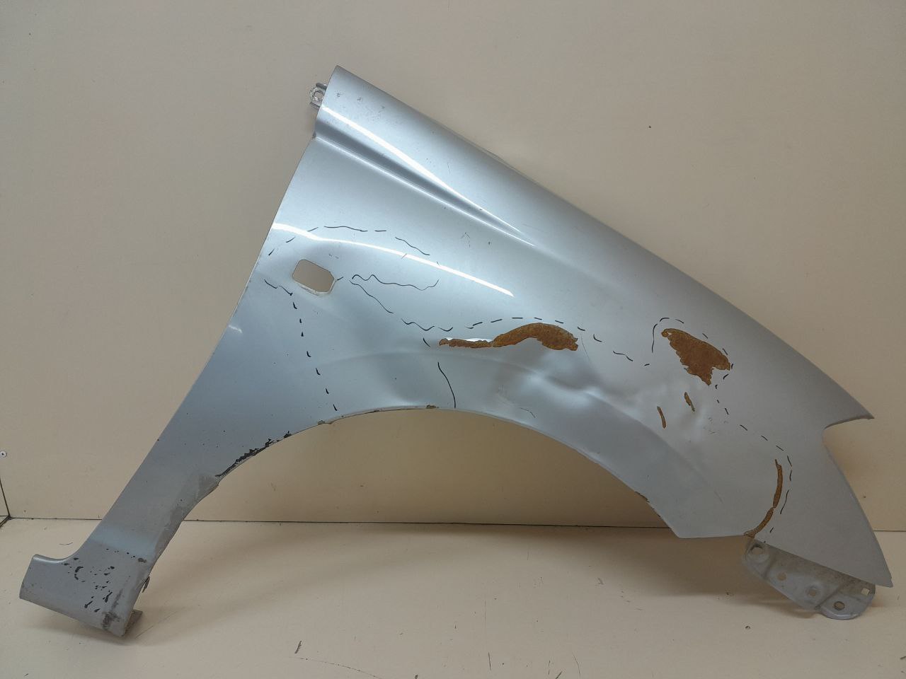 Крыло переднее правое Toyota Caldina (T240) 2002-2007