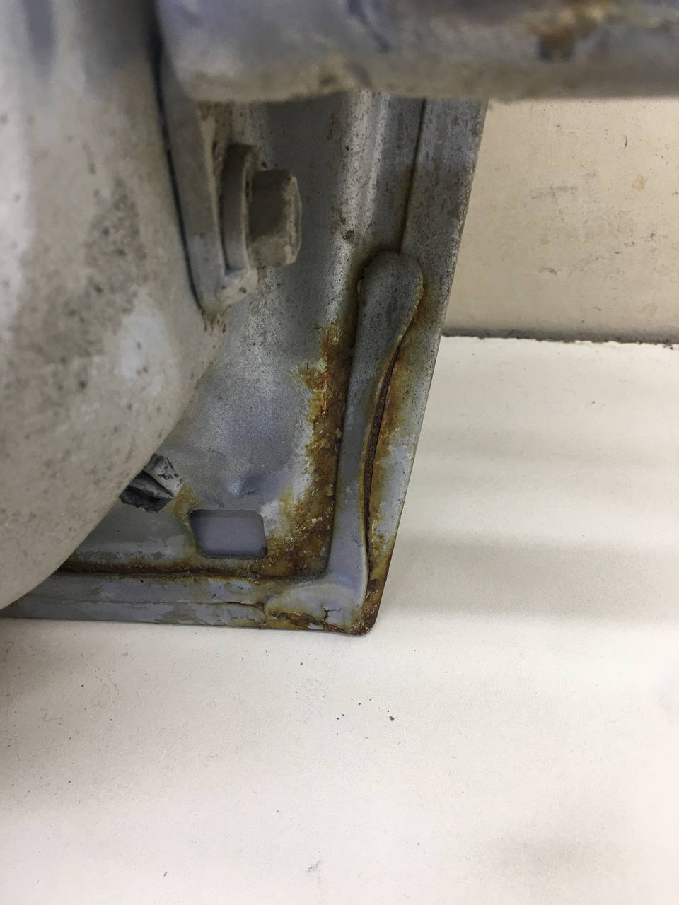 Дверь передняя левая Mitsubishi Lancer 9  (CS/Classic) 2000-2011