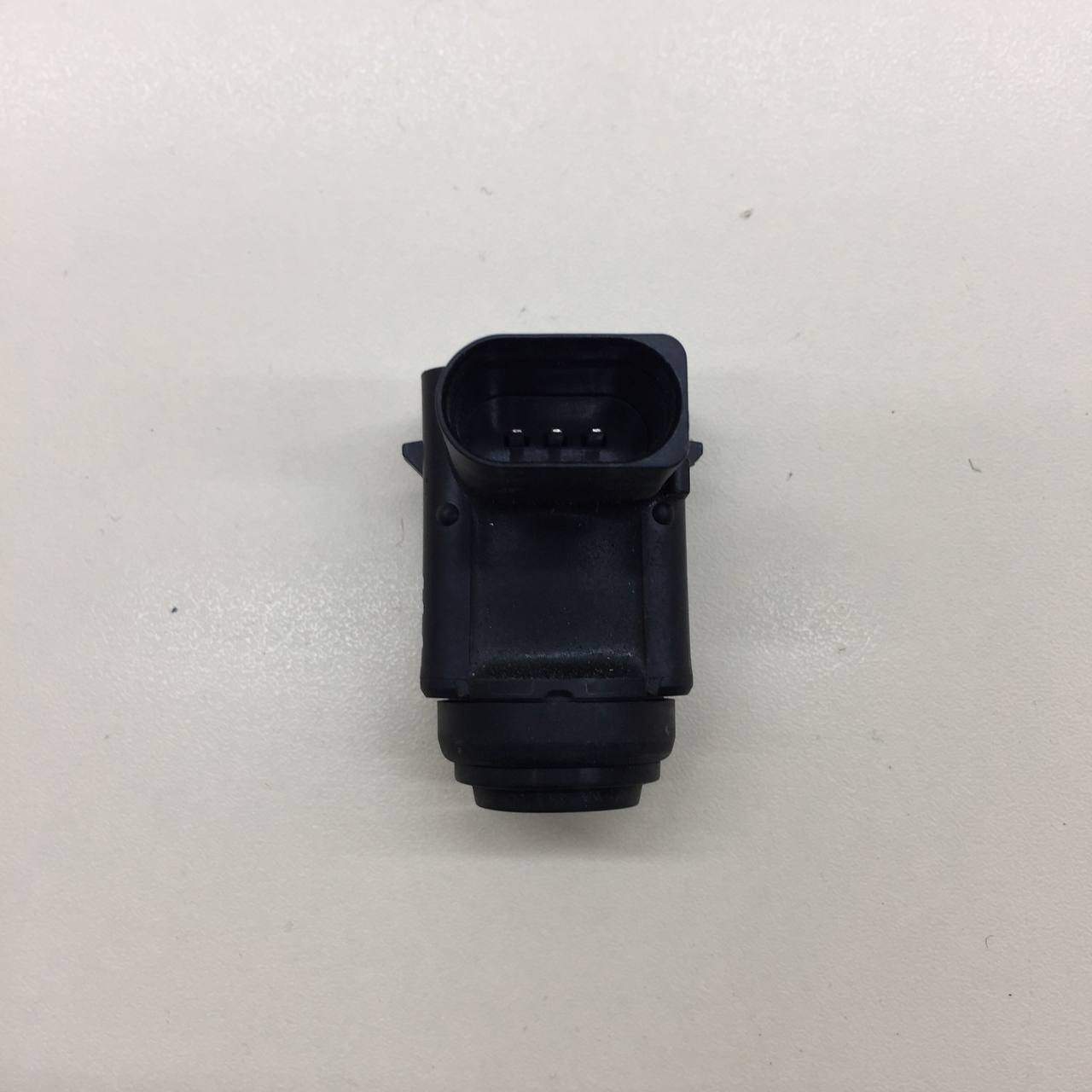 Датчик парковки Volkswagen Touareg (7L) 2002-2010 Датчик парковки Volkswagen Touareg (7L) 2002-2010
