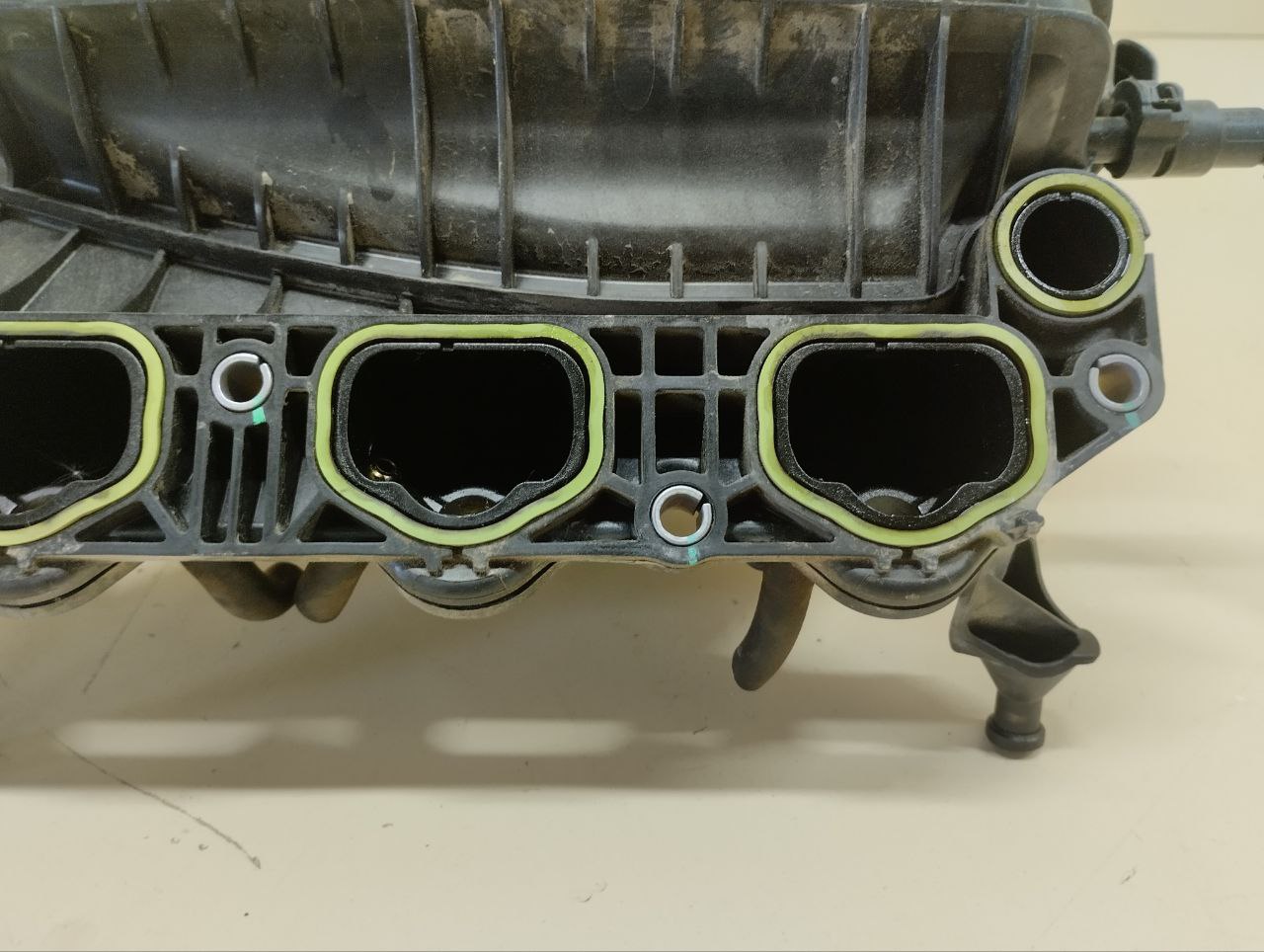 Коллектор впускной Volkswagen Polo (MK5) 2011-2020 Коллектор впускной Volkswagen Polo (MK5) 2011-2020