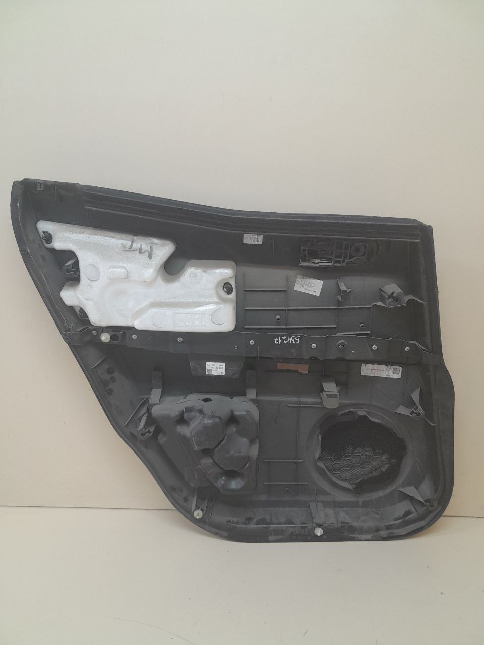 Обшивка двери задней правой Mazda CX-7 (ER) 2006-2012