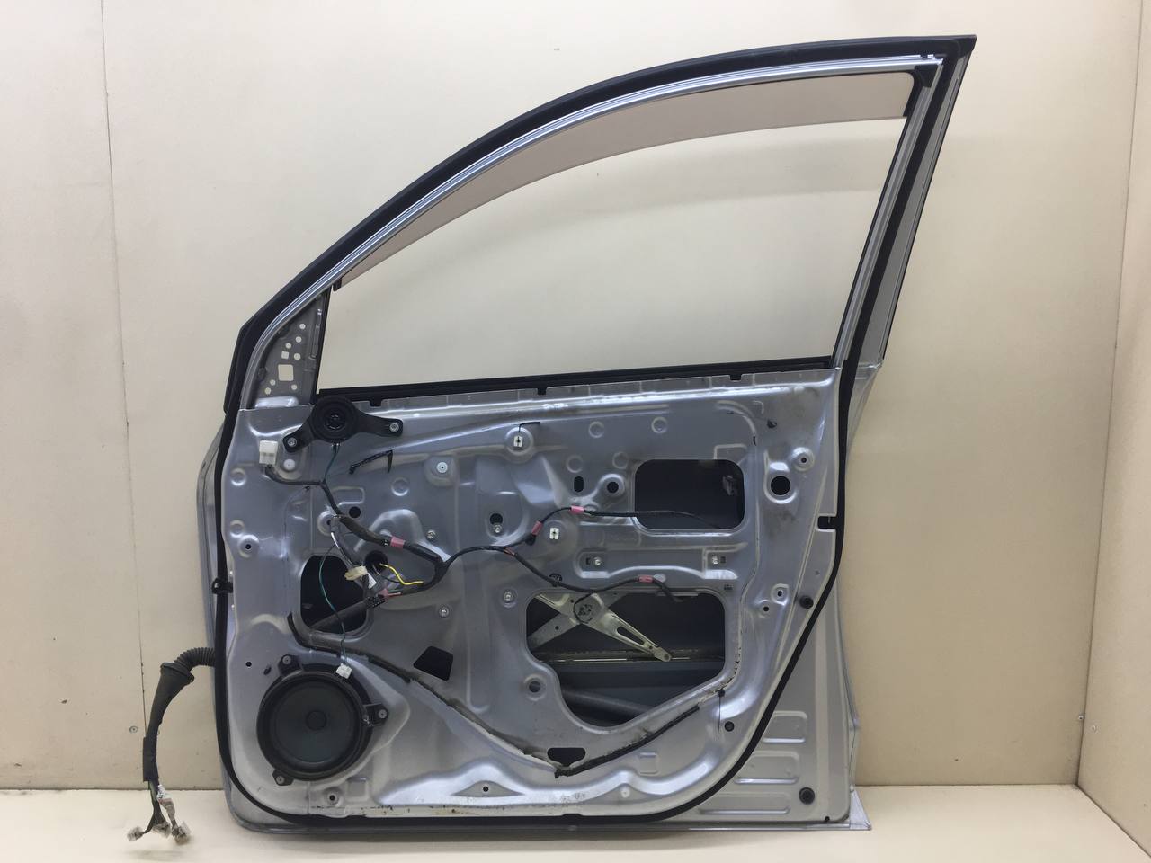 Дверь передняя правая Toyota Rav 4 (A30) 2006-2013