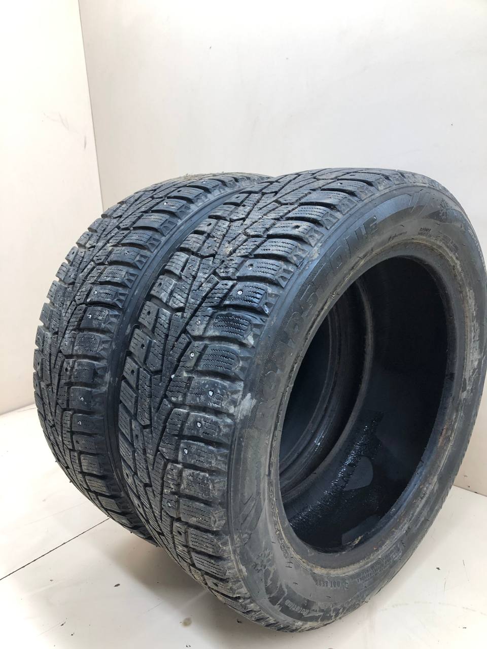 Шины R16 Зимние шипованные WINGUARD WINSPIKE
