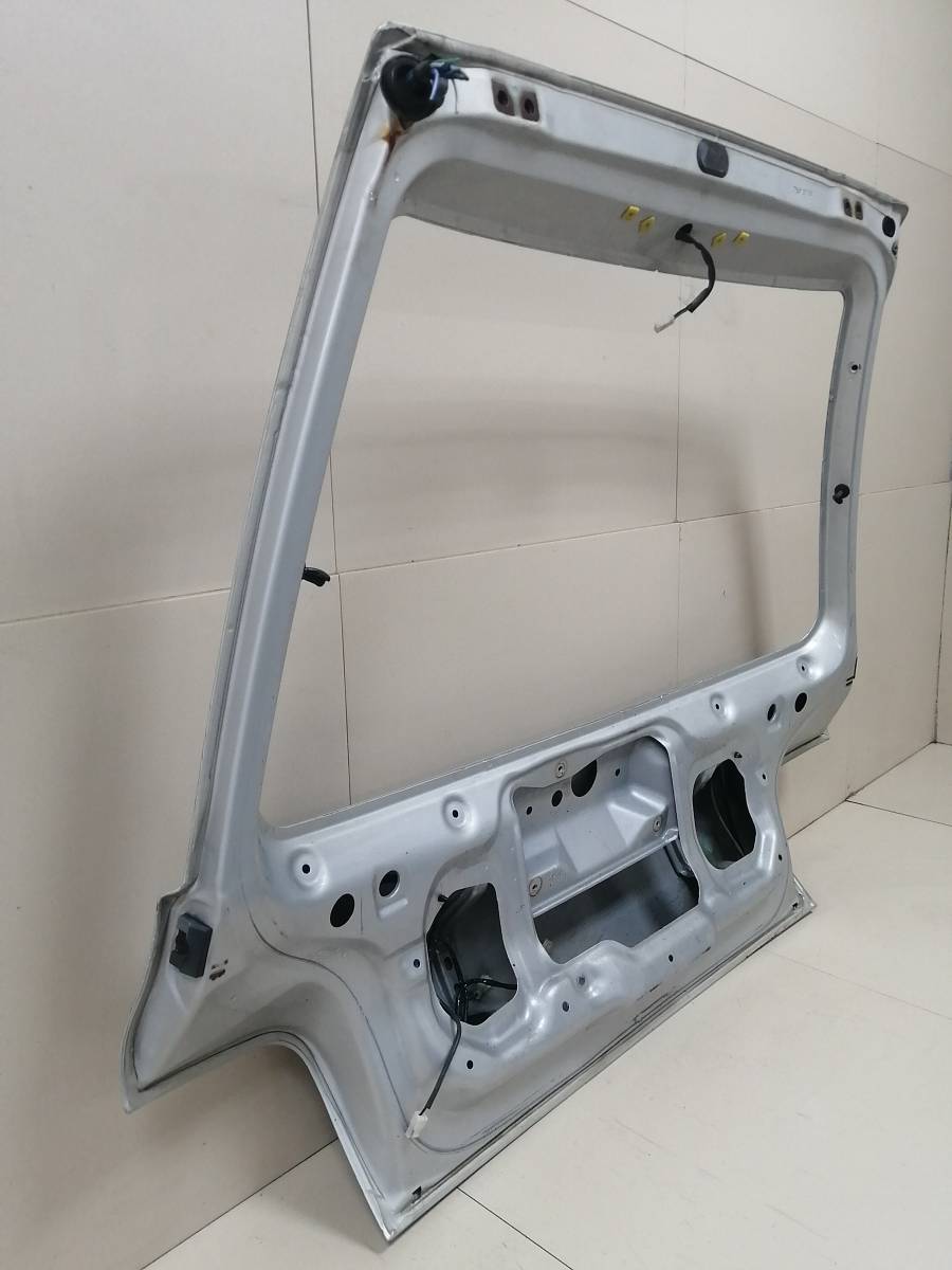 Дверь багажника Subaru Impreza (G10) 1996-2000