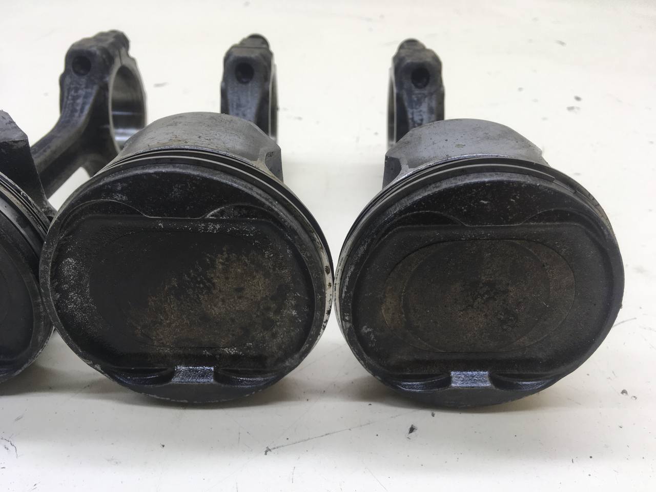 Поршень с шатуном Chevrolet Cobalt (T250) 2011-2015 Поршень с шатуном Chevrolet Cobalt (T250) 2011-2015