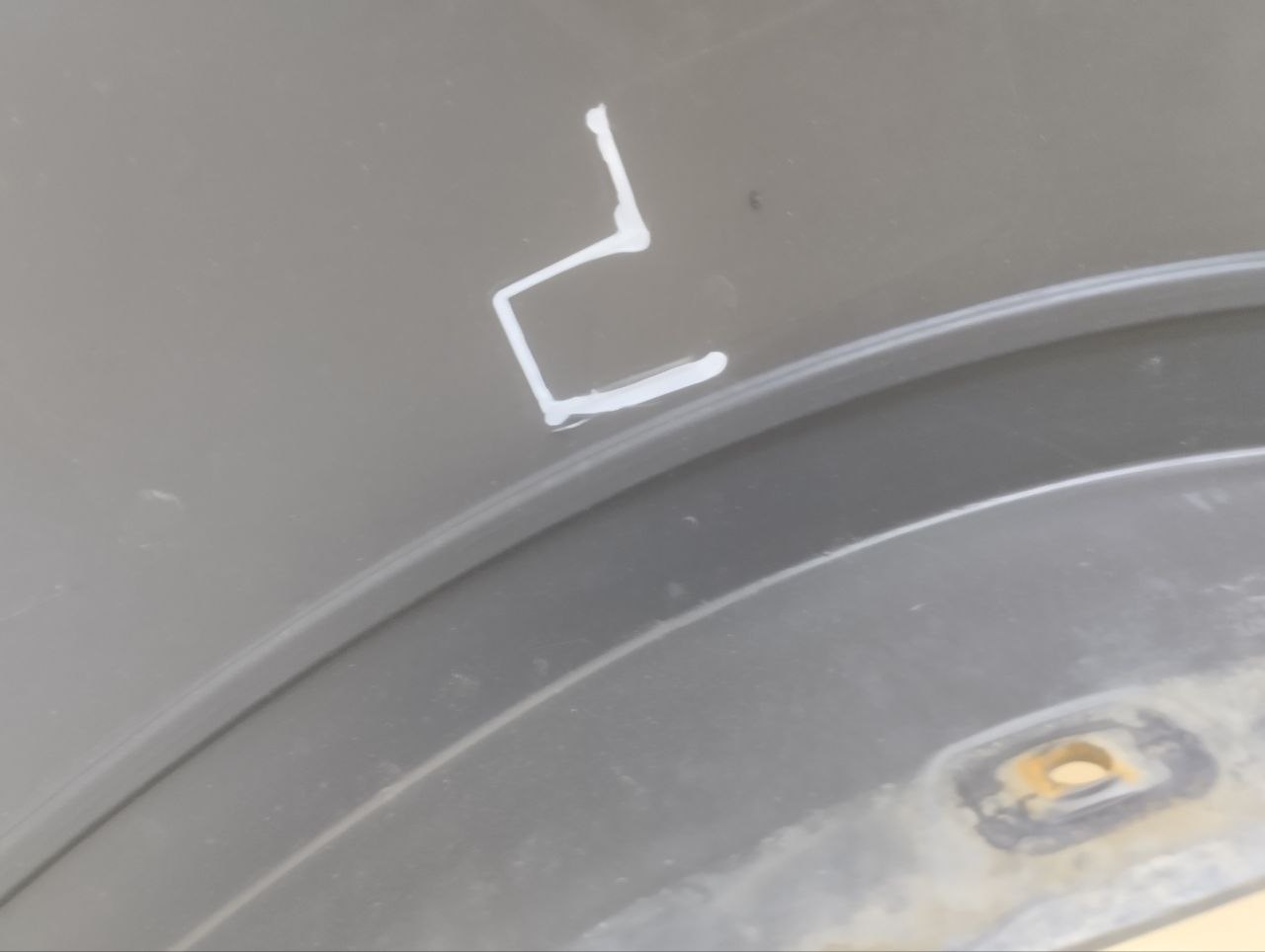 Накладка переднего крыла левого Chevrolet Niva 2009-2020