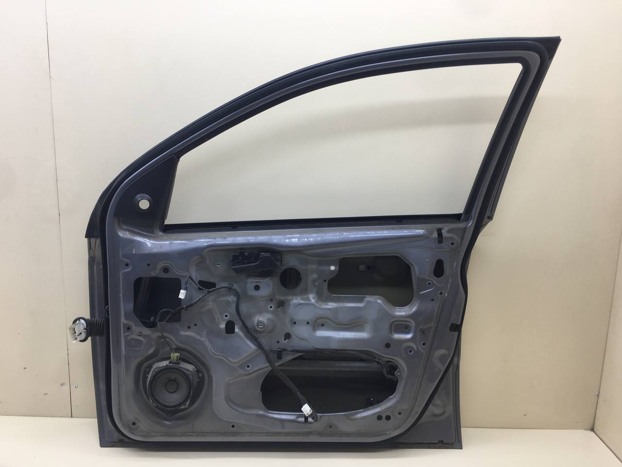 Дверь передняя правая Chevrolet Aveo T250 2005-2011 Дверь передняя правая Chevrolet Aveo T250 2005-2011