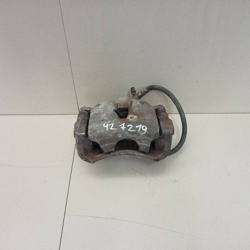 Суппорт передний правый Toyota Crown (S170) 1999-2003 Суппорт передний правый Toyota Crown (S170) 1999-2003
