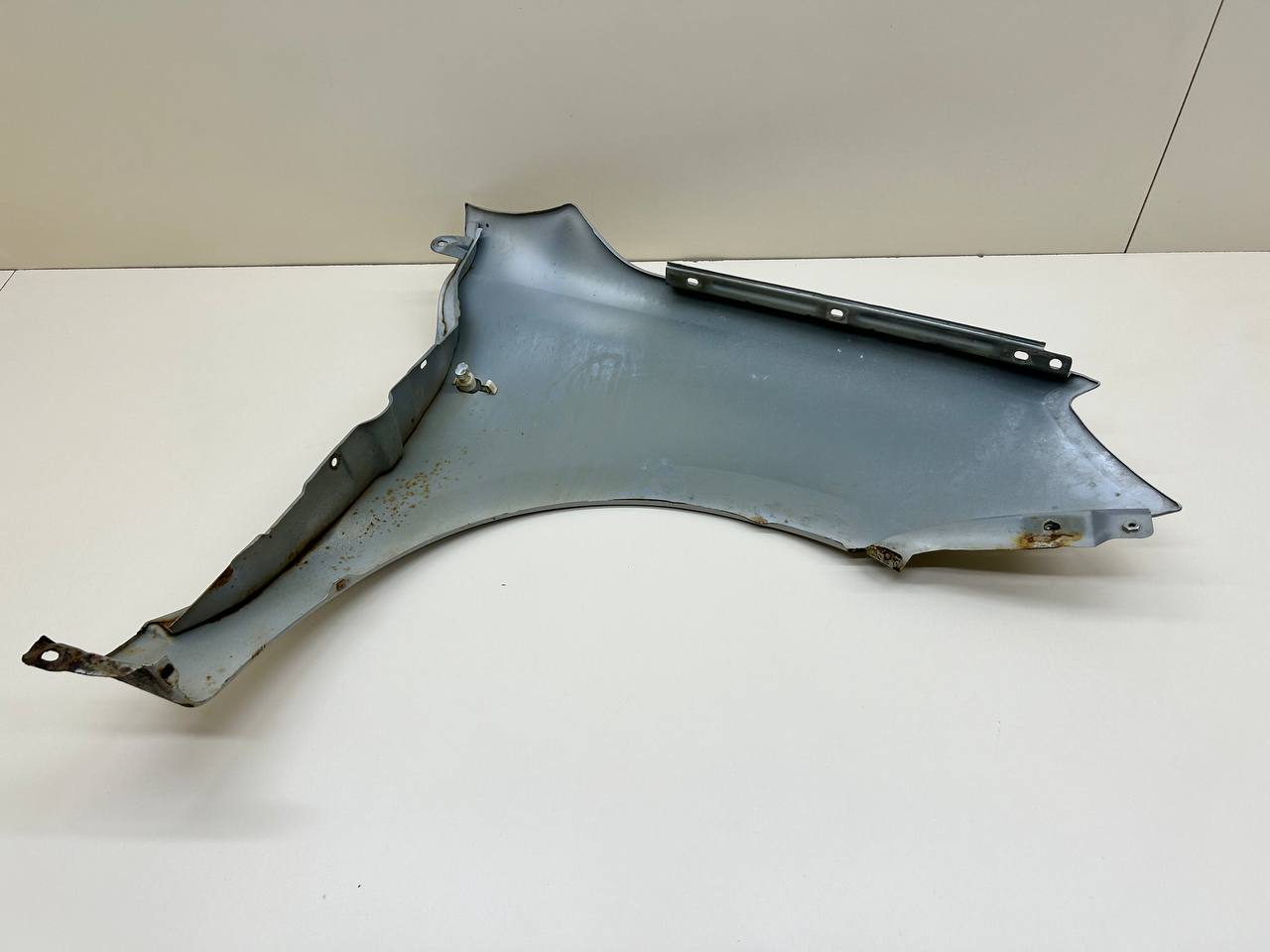 Крыло переднее левое Lada Granta 2011>