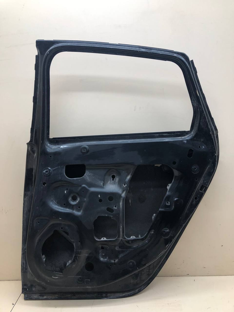 Дверь задняя правая Opel Astra J 2010-2017