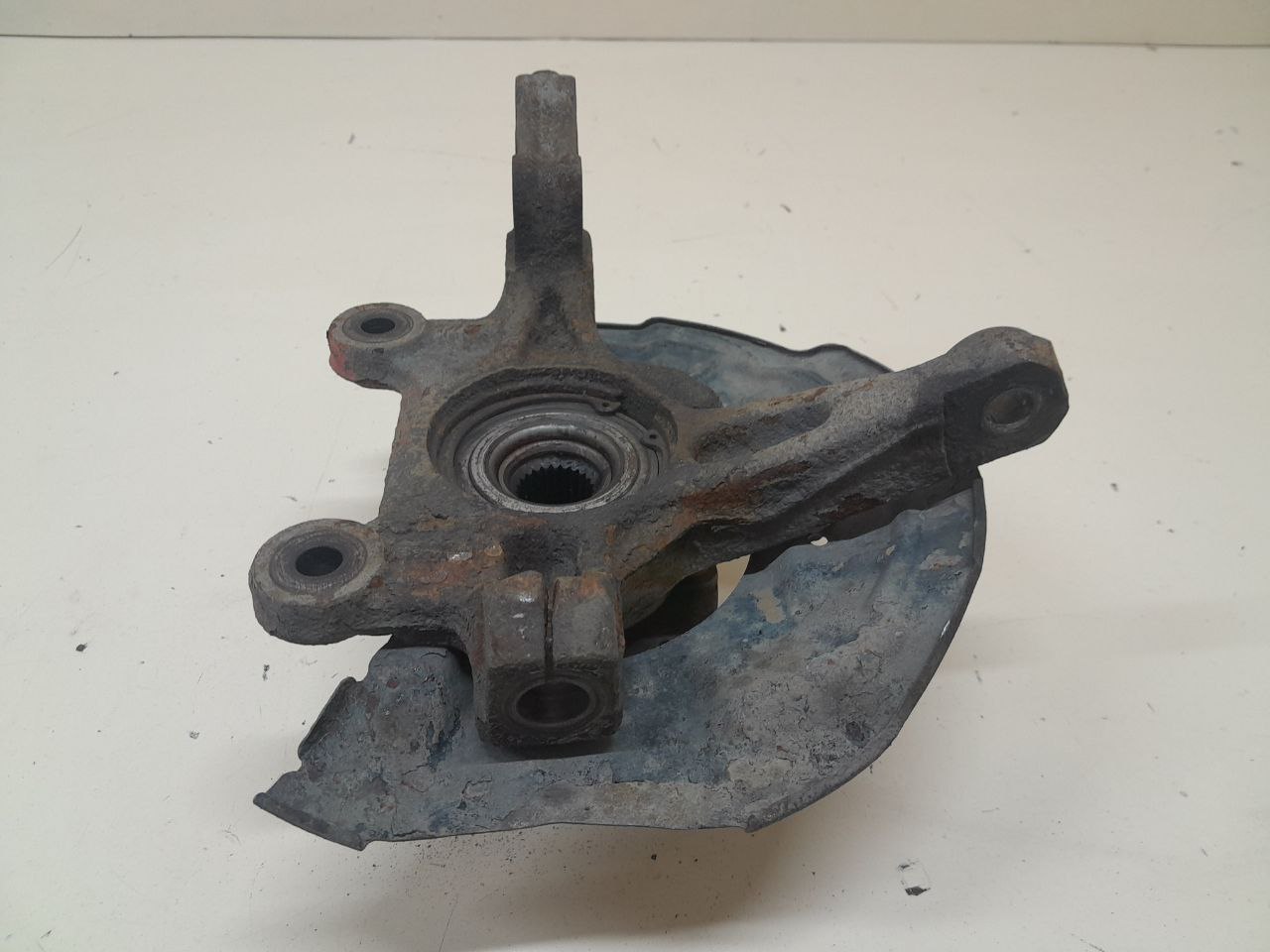 Кулак поворотный передний правый Chevrolet Cobalt (T250) 2011-2015