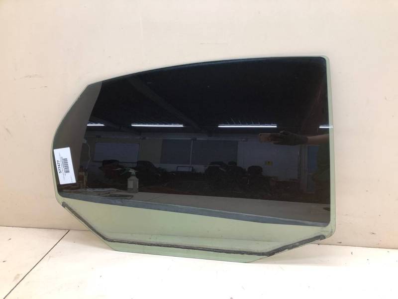 Стекло двери задней правой Lada Vesta 2015>