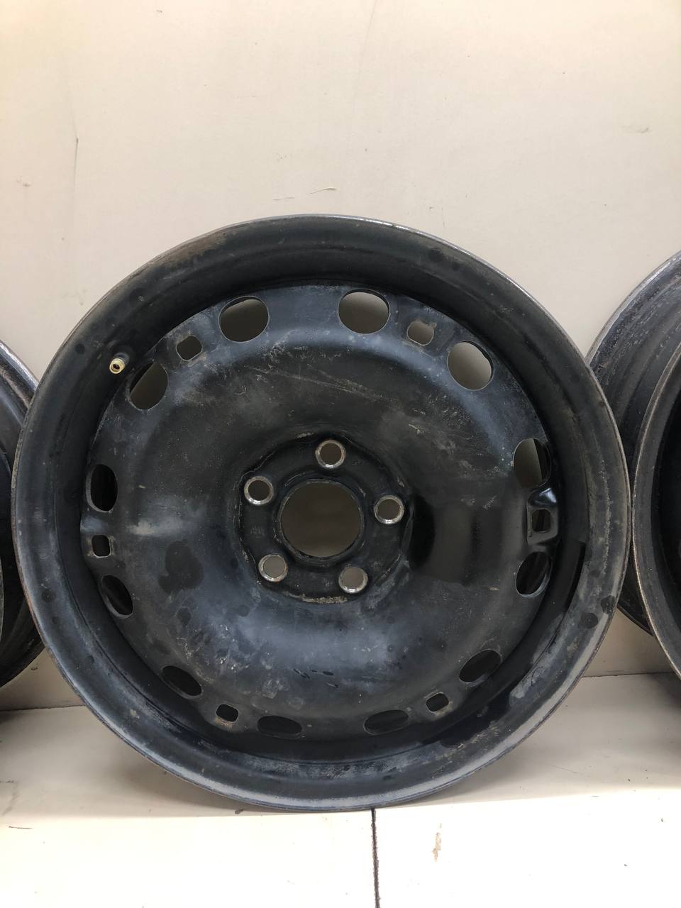 Диски к-кт R15 Штампованные