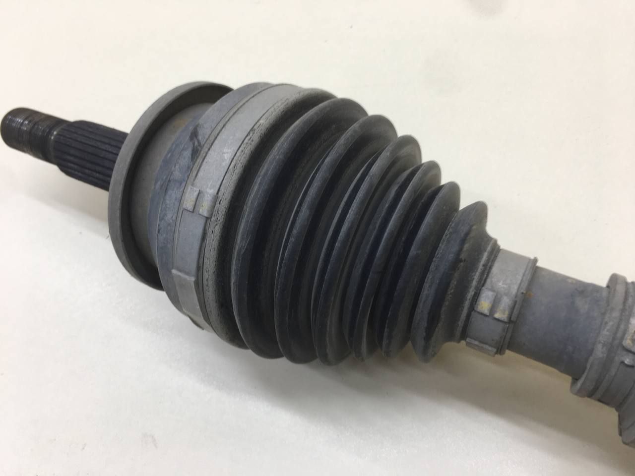 Полуось передняя левая Toyota Rav 4 (A30) 2006-2013 Полуось передняя левая Toyota Rav 4 (A30) 2006-2013